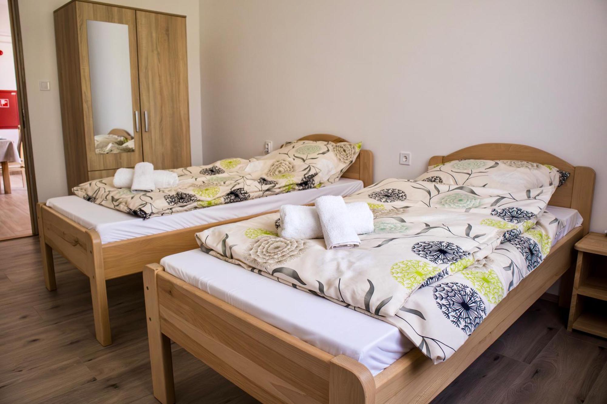Izisz Apartman Matraterenye Zewnętrze zdjęcie