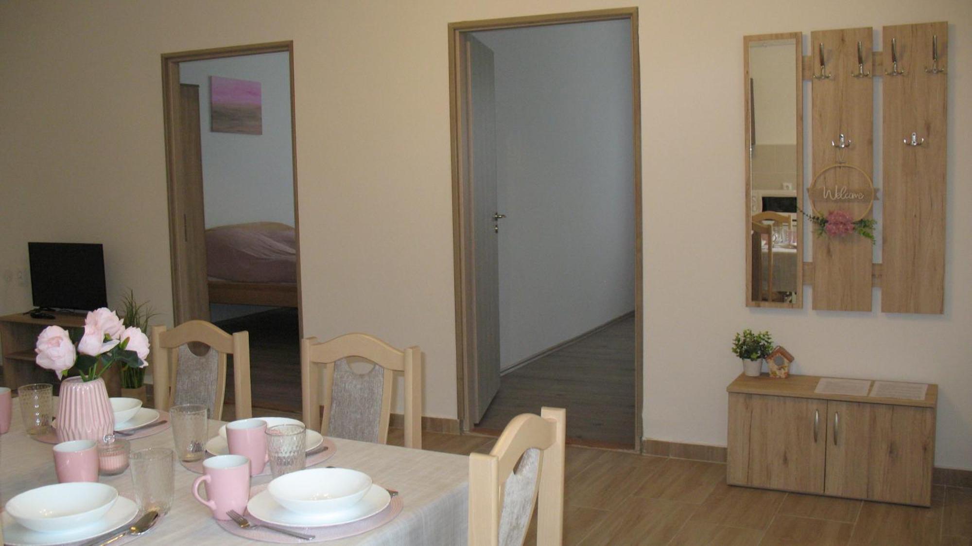 Izisz Apartman Matraterenye Zewnętrze zdjęcie