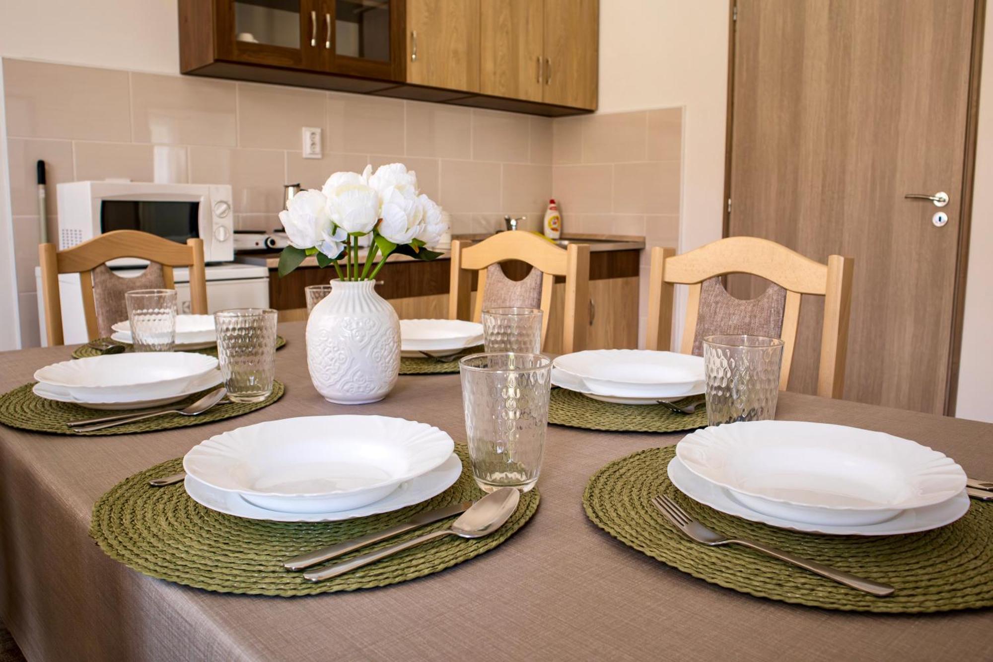 Izisz Apartman Matraterenye Zewnętrze zdjęcie