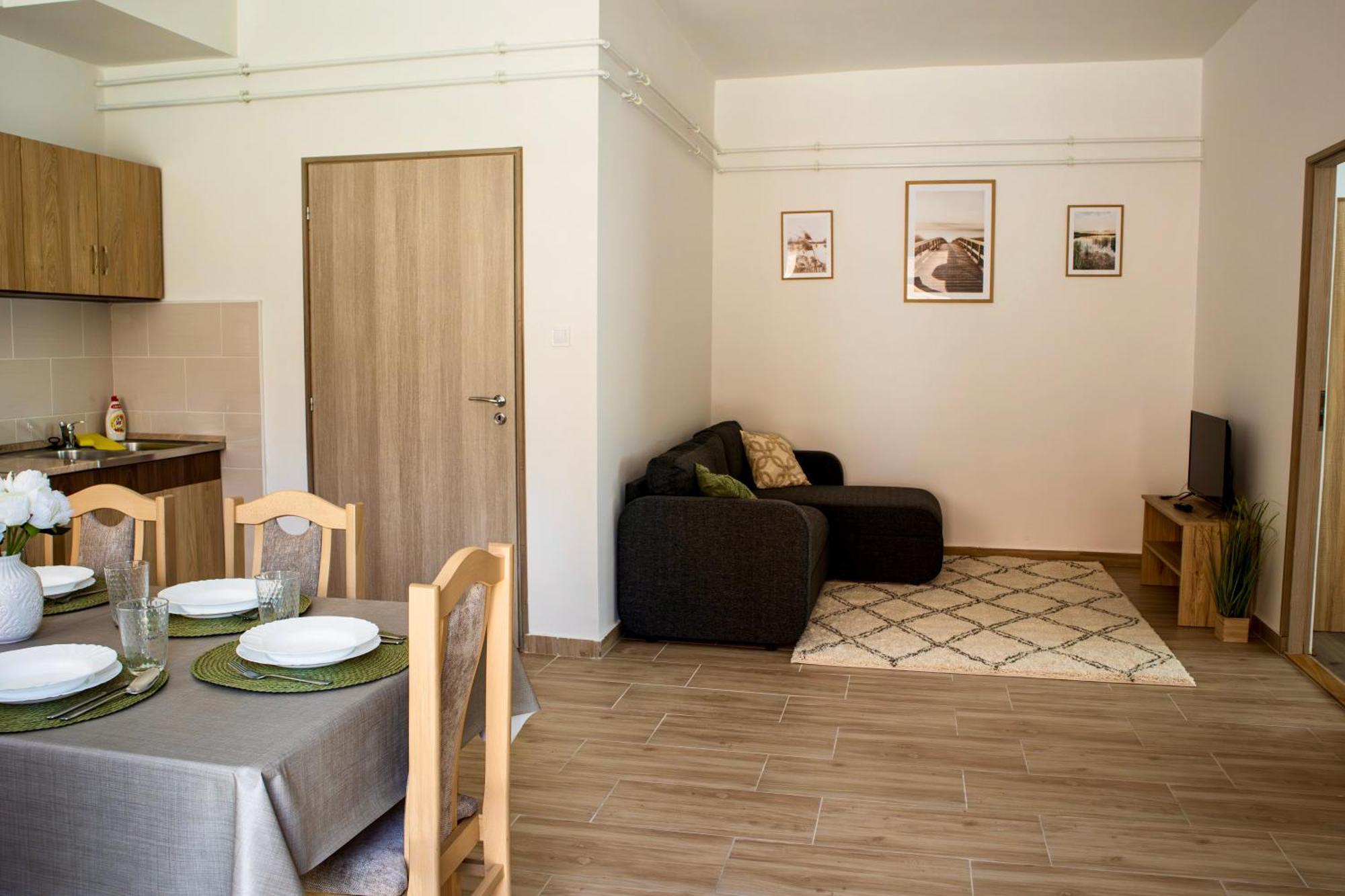 Izisz Apartman Matraterenye Zewnętrze zdjęcie